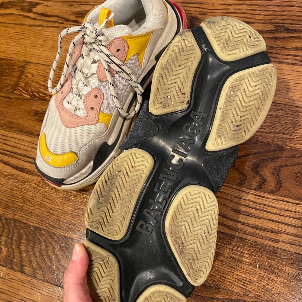 Balenciaga Triple S - Picture 3 of 6